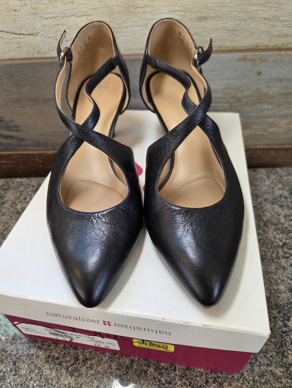 Naturalizer Okira Kitten Heel Pump Criss Cross Strap Sz 10 M Black Pointed Toe